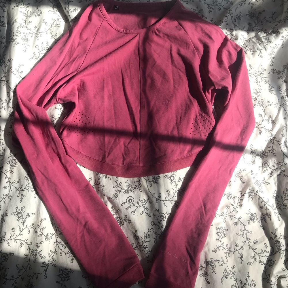 Whitney Simmons x Gymshark crop top